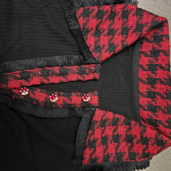 Commese Contract Black and Red  Ribbed SqeaterShirt - Picture 10 of 11